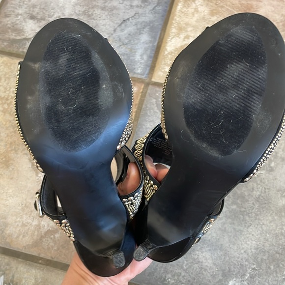 Steve Madden Haile Heeled Gold Studded Sandals 8.5 - Picture 9 of 9